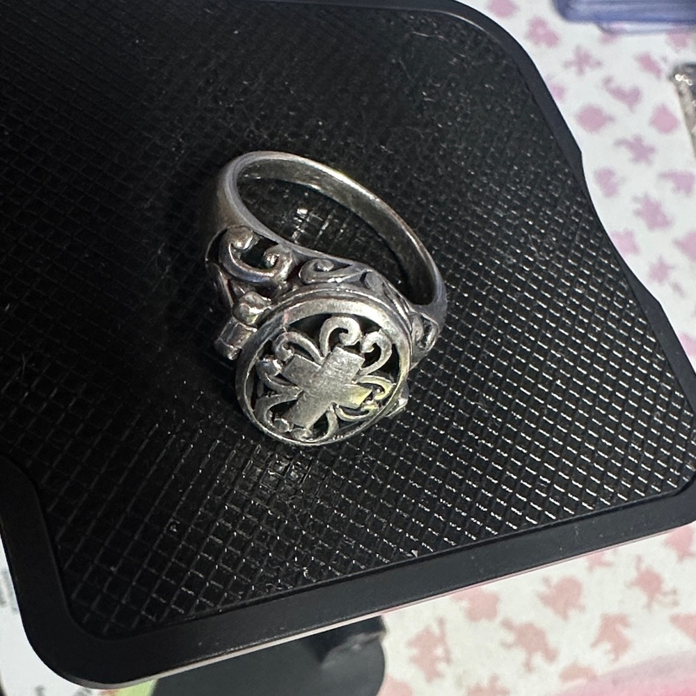 Elegant Silver Cross Ring